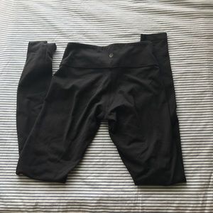 Lulu lemon wonder under low rise size 4